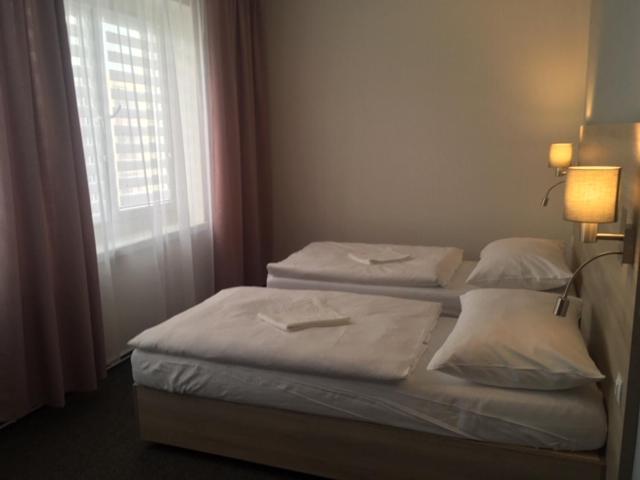 Hotel Trim Pardubice Zewnętrze zdjęcie