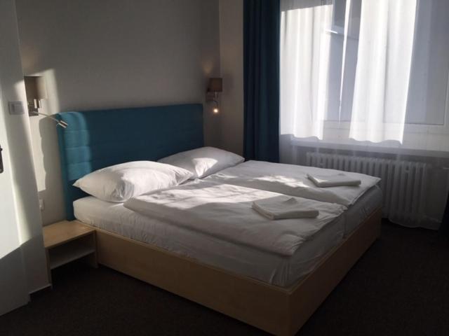 Hotel Trim Pardubice Zewnętrze zdjęcie