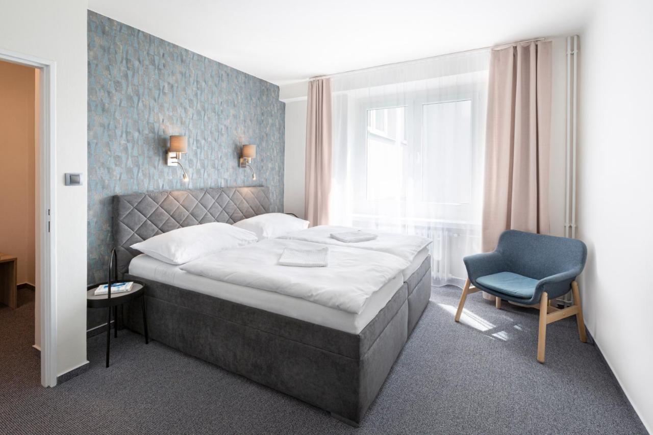 Hotel Trim Pardubice Zewnętrze zdjęcie