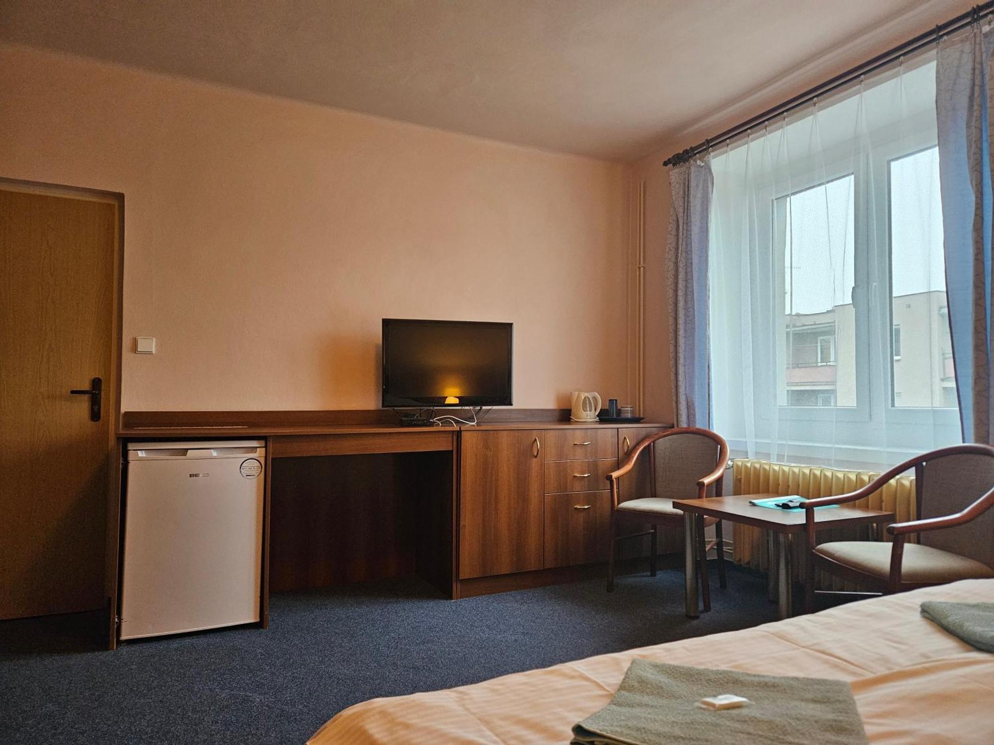 Hotel Trim Pardubice Zewnętrze zdjęcie