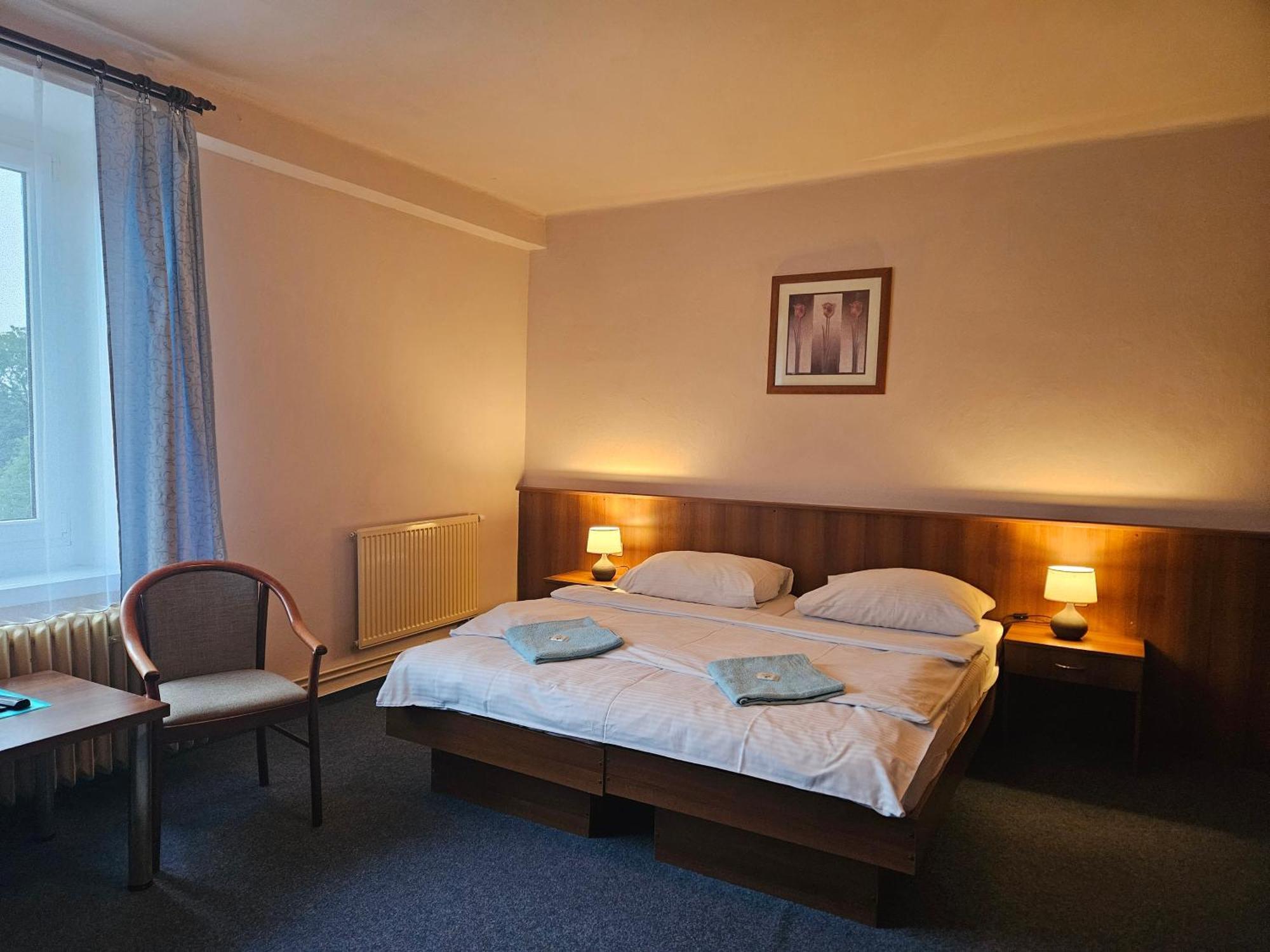 Hotel Trim Pardubice Zewnętrze zdjęcie