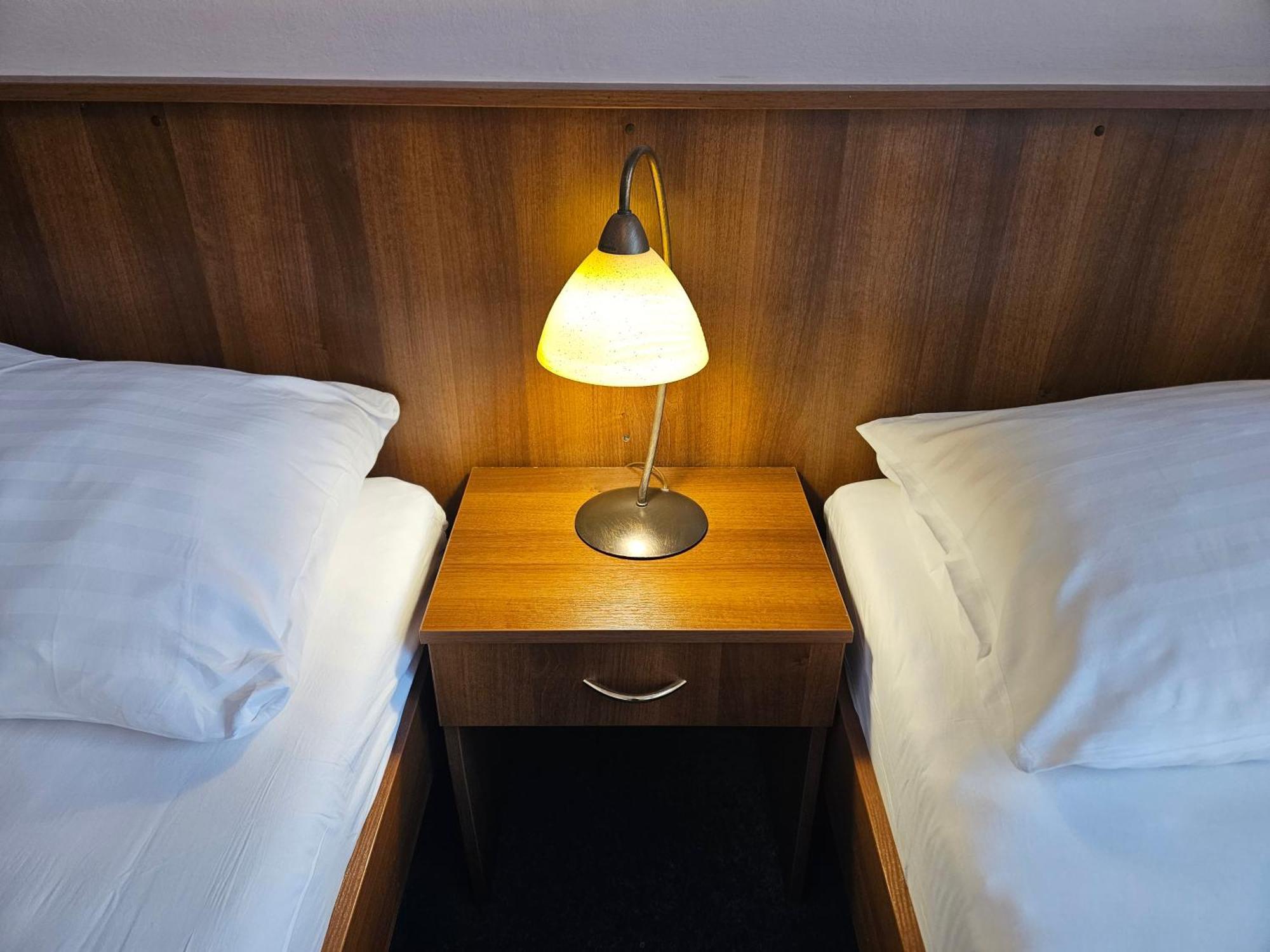 Hotel Trim Pardubice Zewnętrze zdjęcie