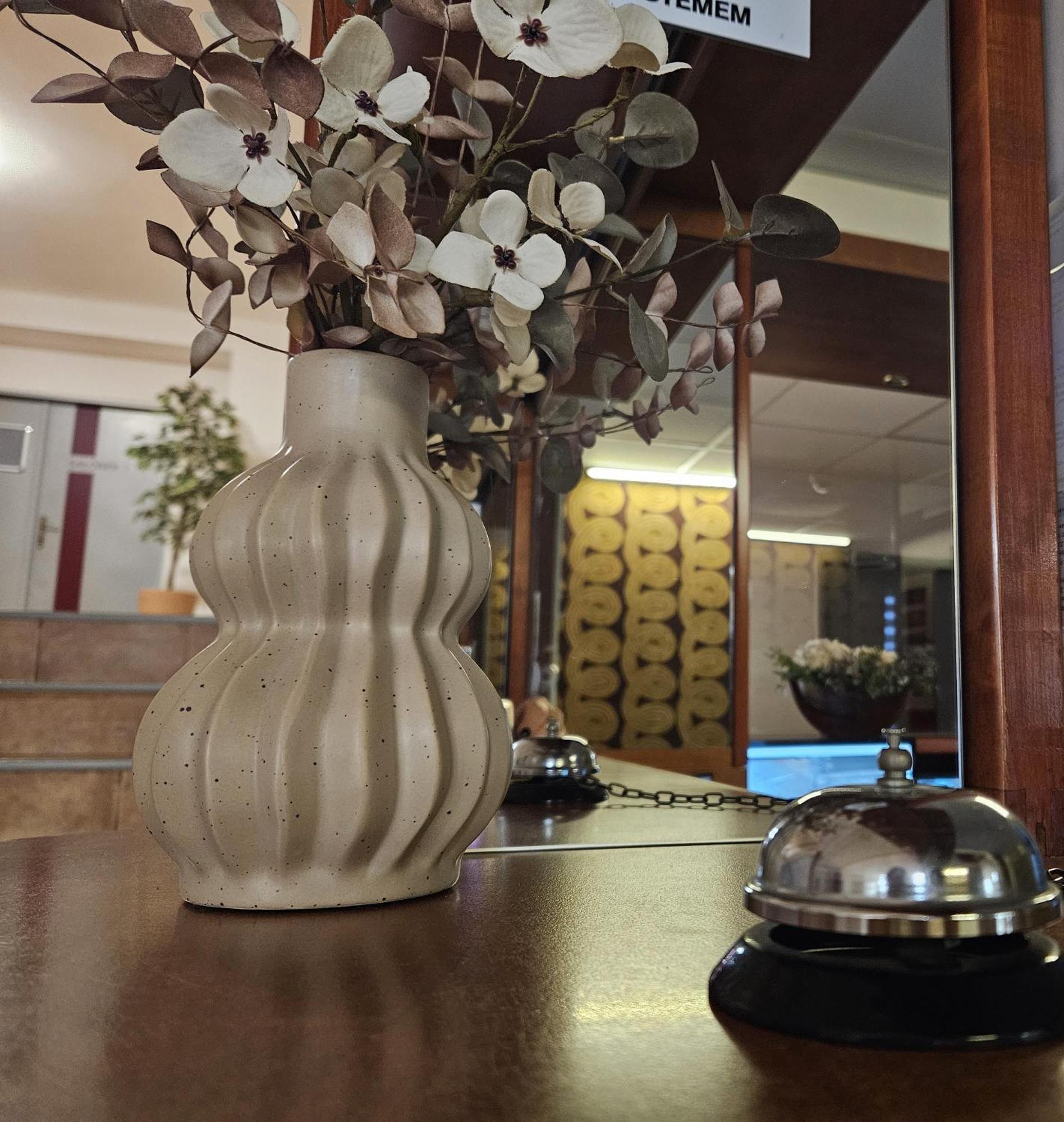 Hotel Trim Pardubice Zewnętrze zdjęcie