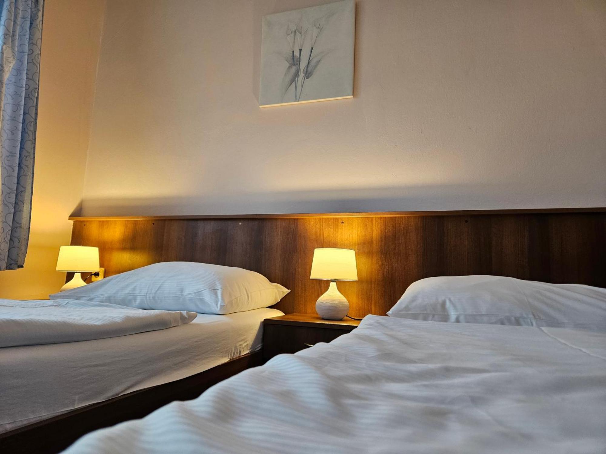 Hotel Trim Pardubice Zewnętrze zdjęcie