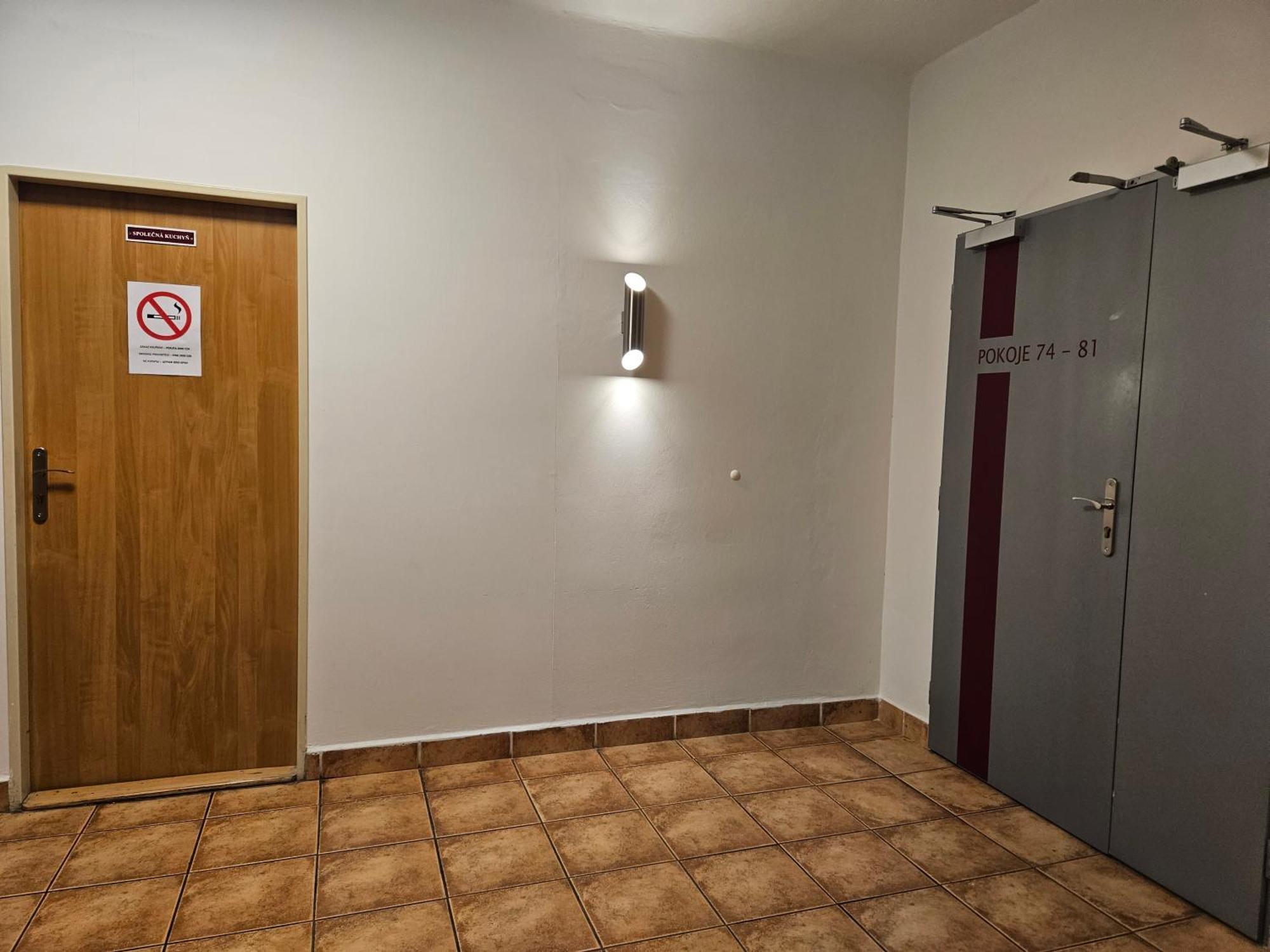 Hotel Trim Pardubice Zewnętrze zdjęcie