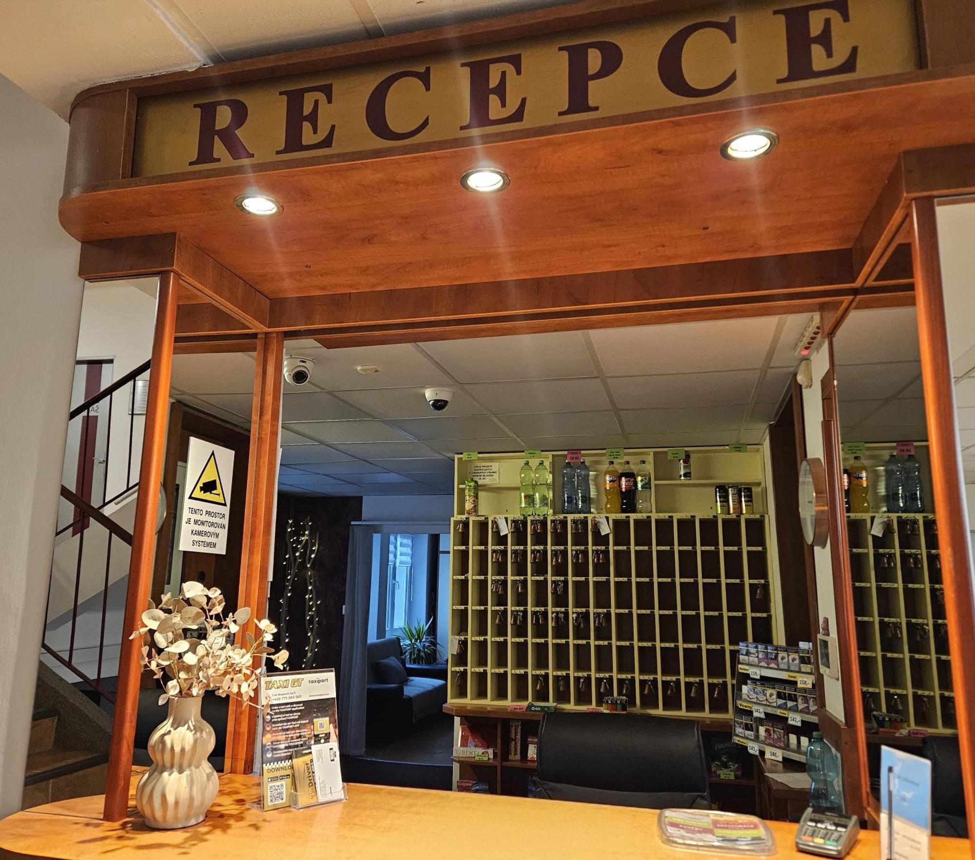 Hotel Trim Pardubice Zewnętrze zdjęcie
